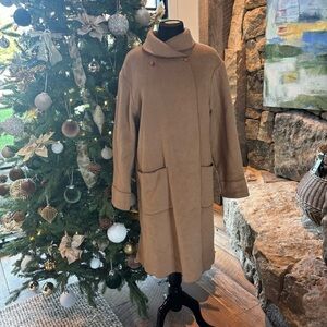 Vintage Harvé Benard Wool Camel Coat Size 10 – Classic Long Winter Coat